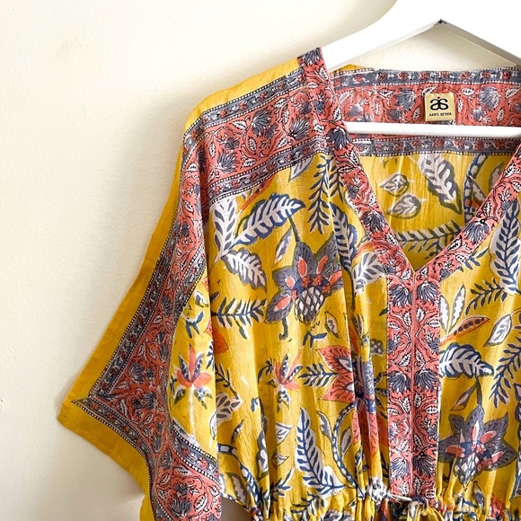 đź’—Vintage Kaftanđź’— with a tasseled string . - Picture 10 of 10